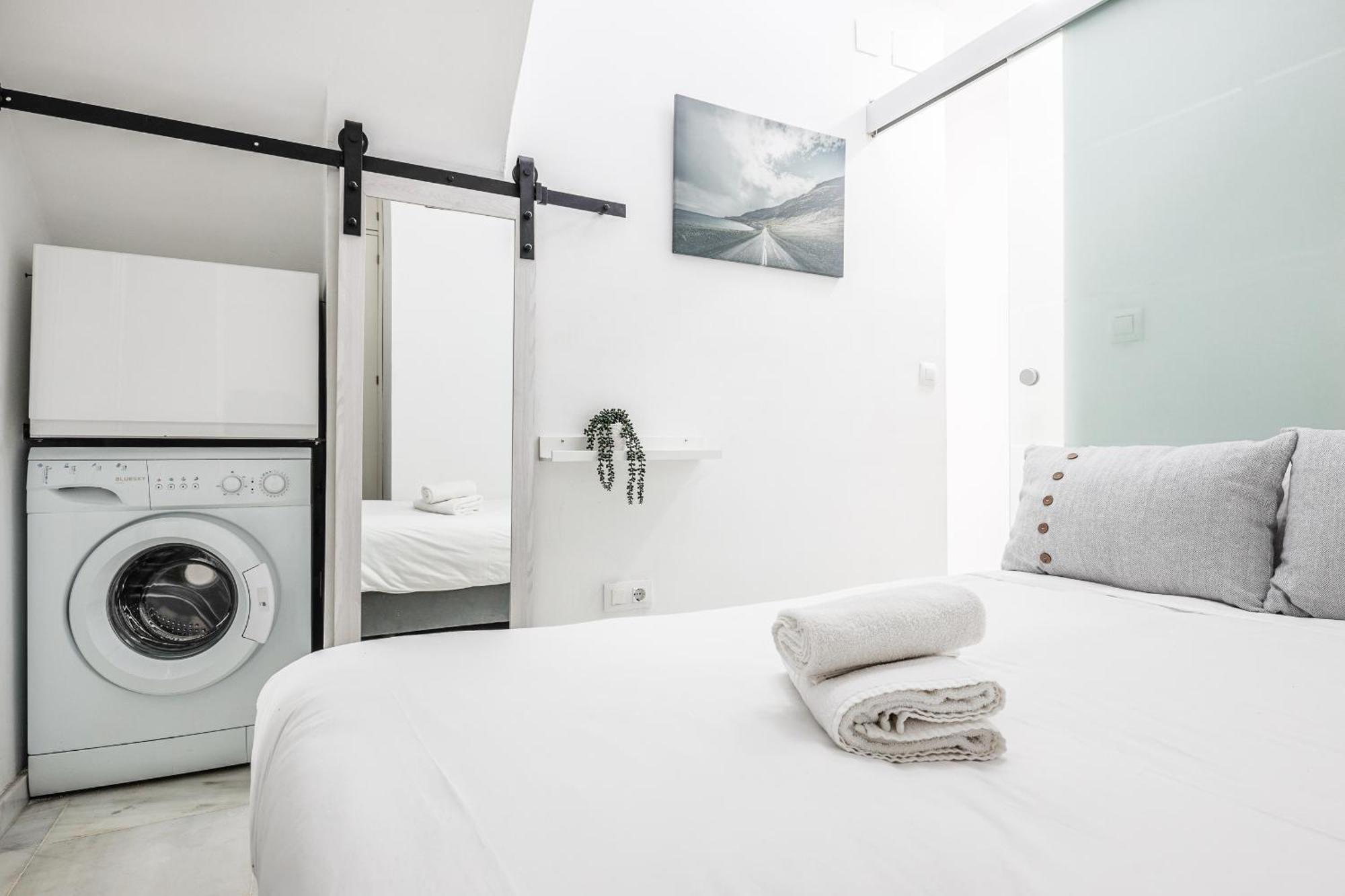 Bonito Duplex Con Terraza Calle Feria Sevilla